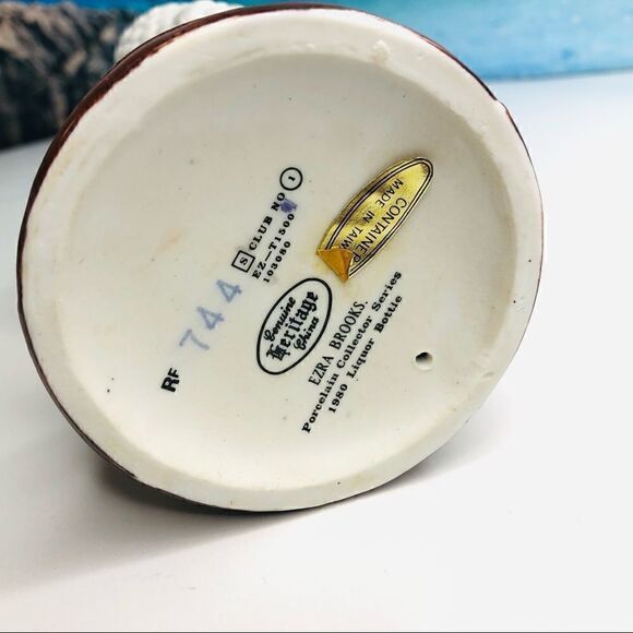 EZRA BROOKS Porcelain Collector Series Liquor Bottle Barn Owl Decanter - Picture 9 of 9